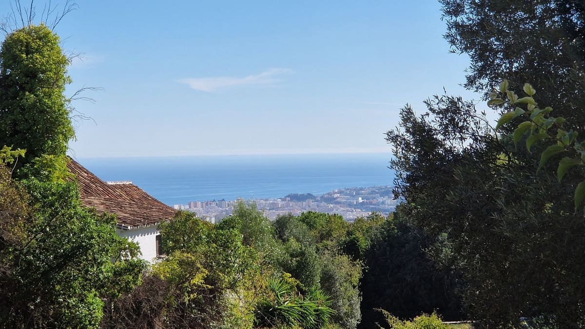 Ubebygd land til salgs i Mijas - € 199 000 (Ref: 9801271)