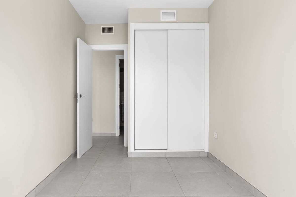 3 chambre Appartement à vendre à La Cala de Mijas avec piscine - 385 000 € (Ref: 9801272)