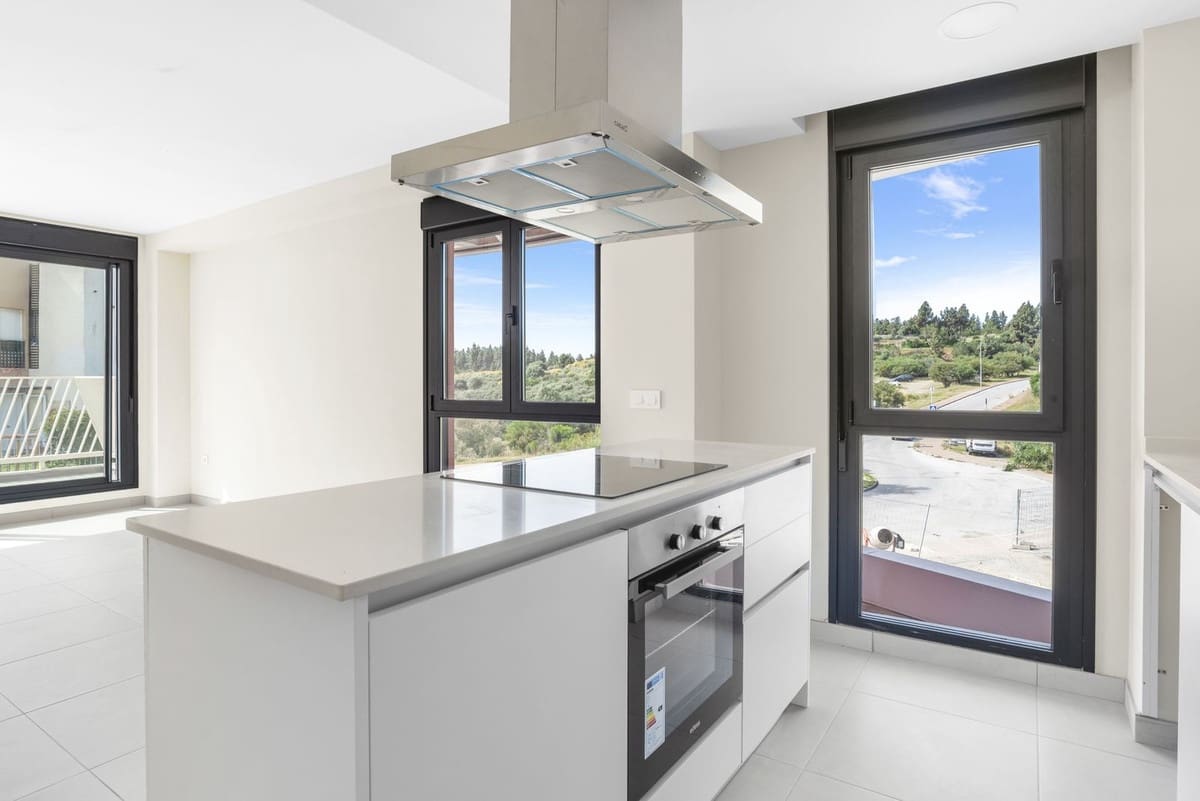 3 chambre Appartement à vendre à La Cala de Mijas avec piscine - 385 000 € (Ref: 9801272)