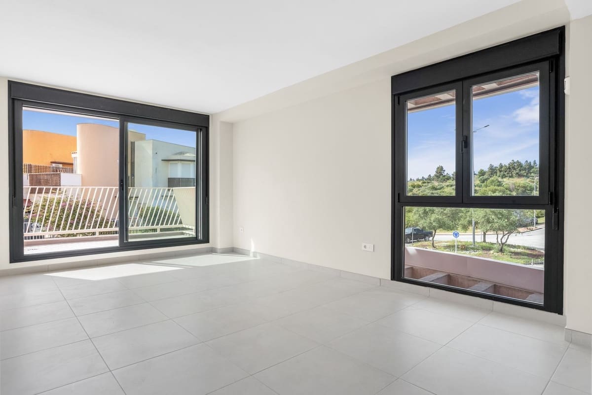 3 chambre Appartement à vendre à La Cala de Mijas avec piscine - 385 000 € (Ref: 9801272)