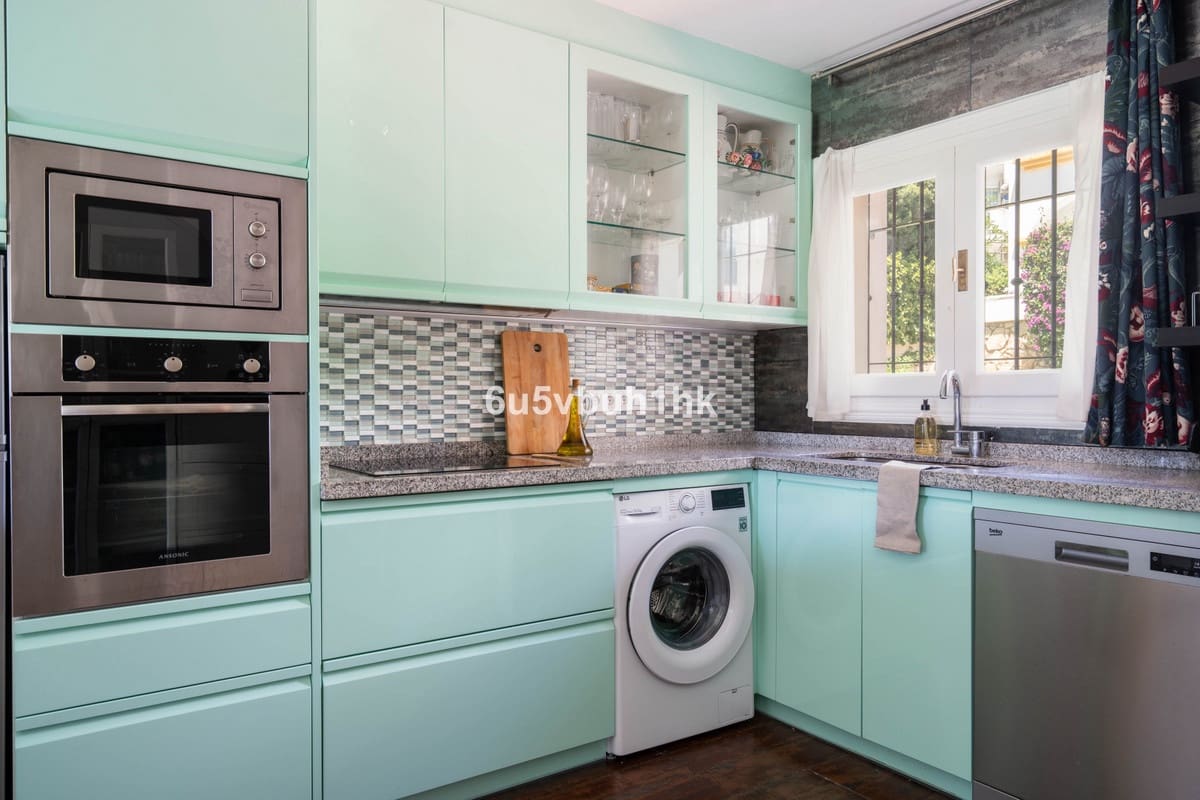 2 bedroom Townhouse for sale in Mijas - € 399,000 (Ref: 9805438)