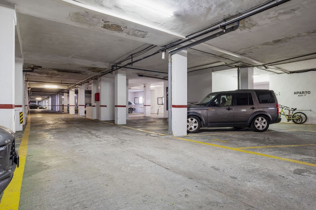 2 slaapkamer Appartement te koop in Puerto Banus - € 500.000 (Ref: 9805439)