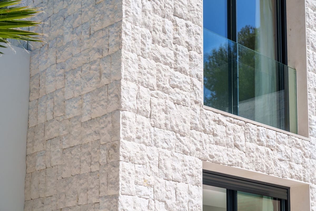 5 slaapkamer Villa te koop in Nueva Andalucia - € 7.800.000 (Ref: 9805440)