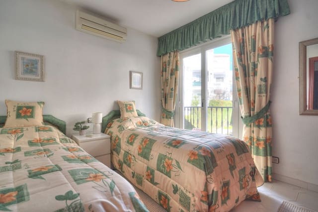 3 soverom Hus til salgs i Mijas Golf, Mijas med svømmebasseng - € 360 000 (Ref: 9807153)