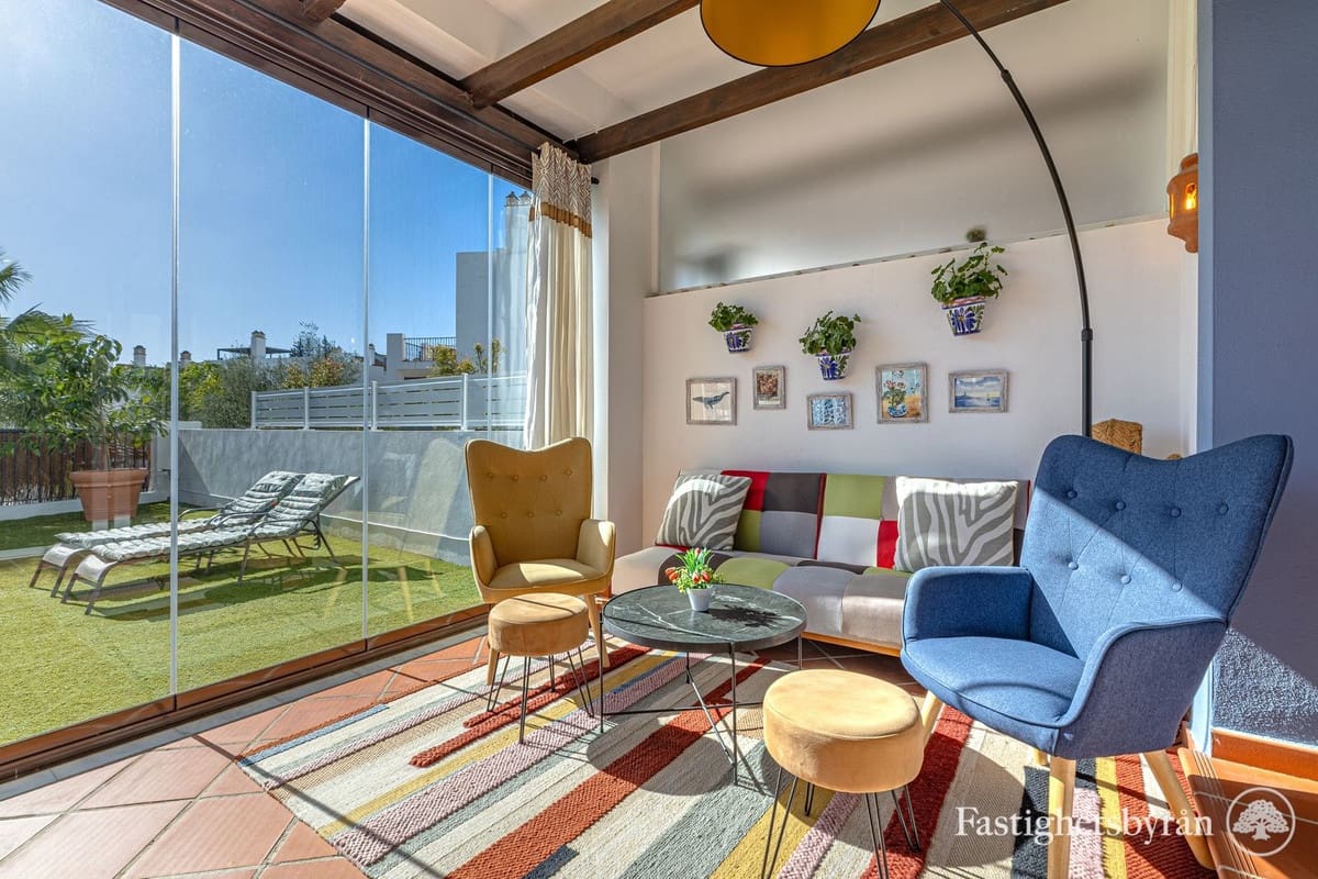 3 sovrum Lägenhet till salu i Benahavis med pool - 499 000 € (Ref: 9807154)