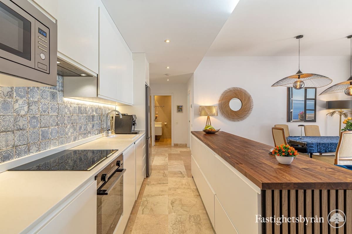 3 sovrum Lägenhet till salu i Benahavis med pool - 499 000 € (Ref: 9807154)