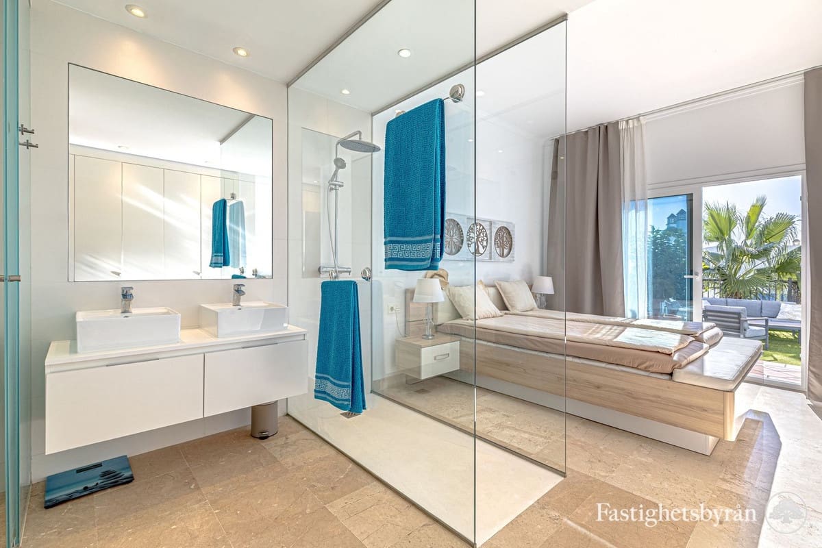 3 sovrum Lägenhet till salu i Benahavis med pool - 499 000 € (Ref: 9807154)