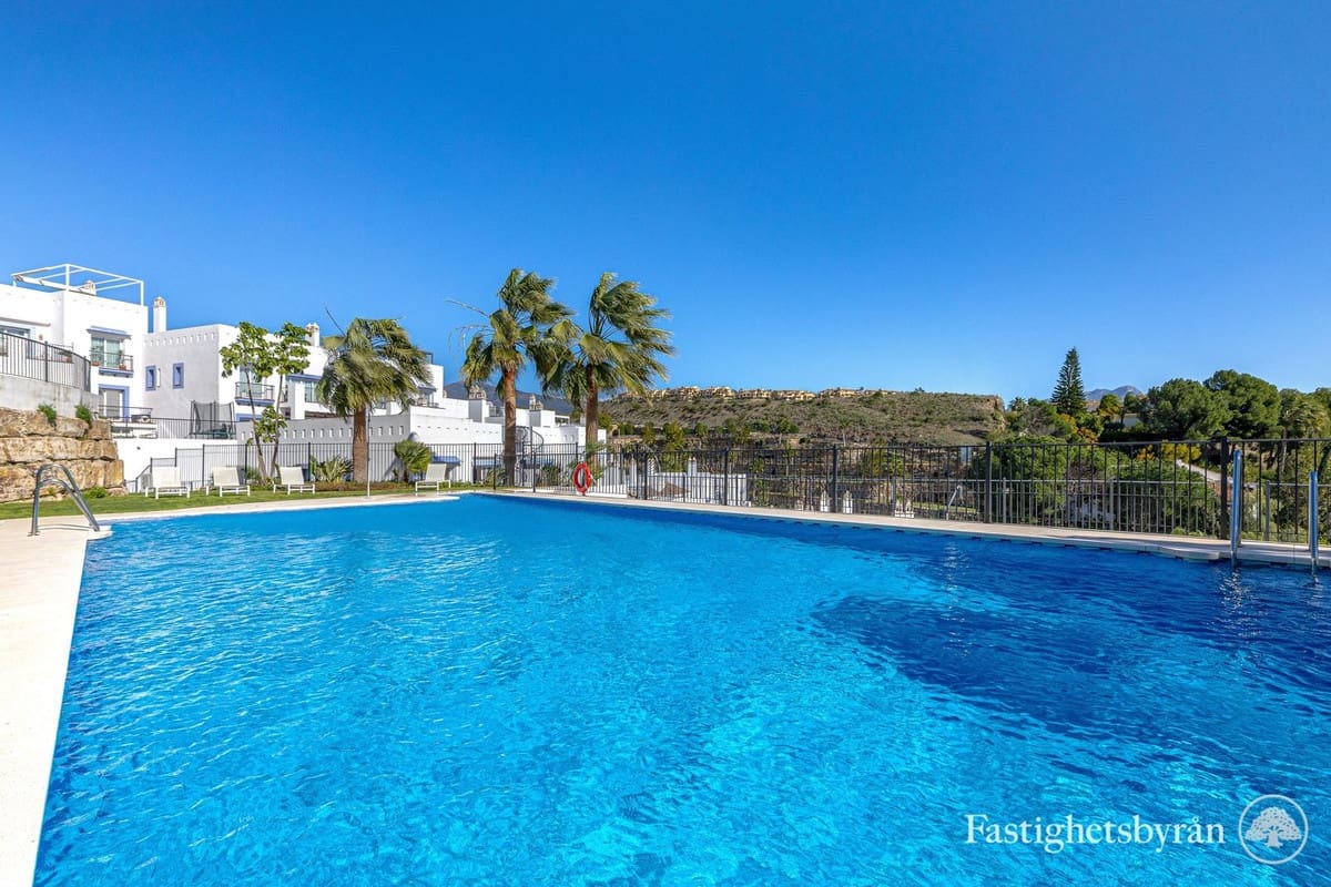 3 sovrum Lägenhet till salu i Benahavis med pool - 499 000 € (Ref: 9807154)