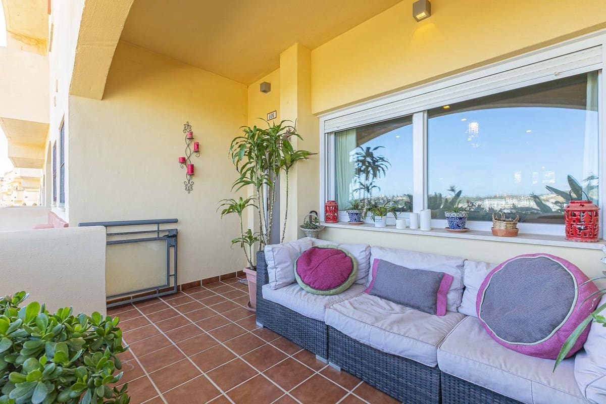 2 Zimmer Haus zu verkaufen in La Cala de Mijas mit Pool - 435.000 € (Ref: 9807157)