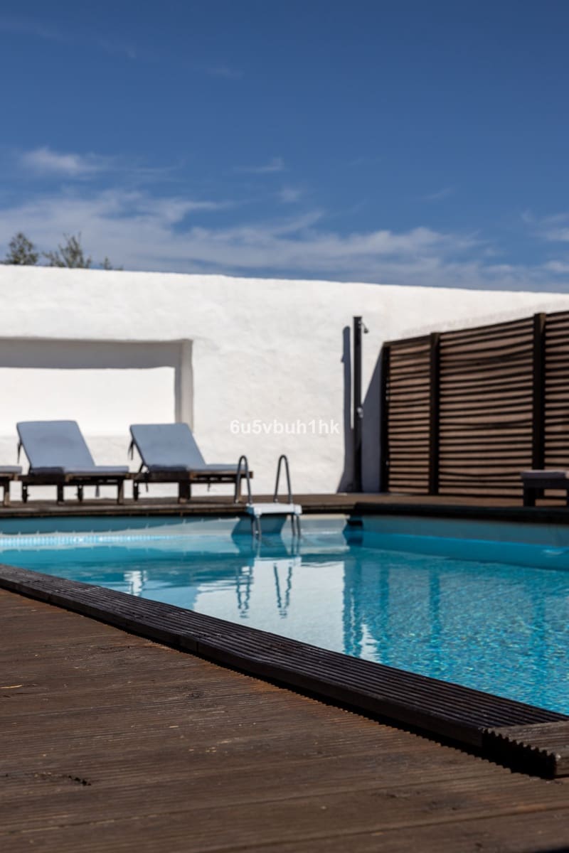 7 Zimmer Villa zu verkaufen in Sierra de Yeguas mit Pool - 875.000 € (Ref: 9807158)