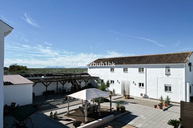 7 Zimmer Villa zu verkaufen in Sierra de Yeguas mit Pool - 875.000 € (Ref: 9807158)
