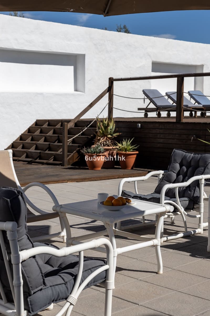 7 Zimmer Villa zu verkaufen in Sierra de Yeguas mit Pool - 875.000 € (Ref: 9807158)