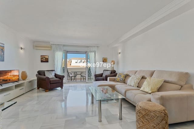 Casa de 2 habitaciones en Carvajal, Fuengirola en venta - 465.000 € (Ref: 9807159)