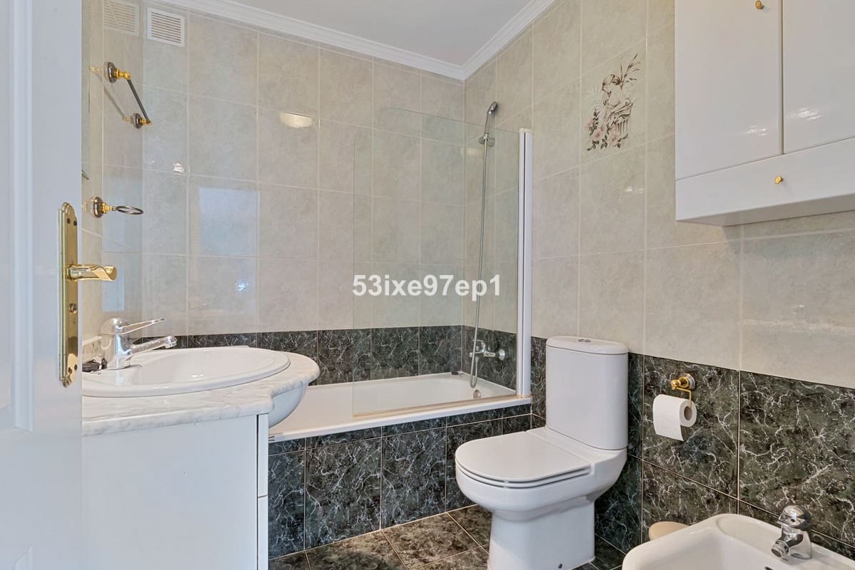 Casa de 2 habitaciones en Carvajal en venta - 465.000 € (Ref: 9807159)