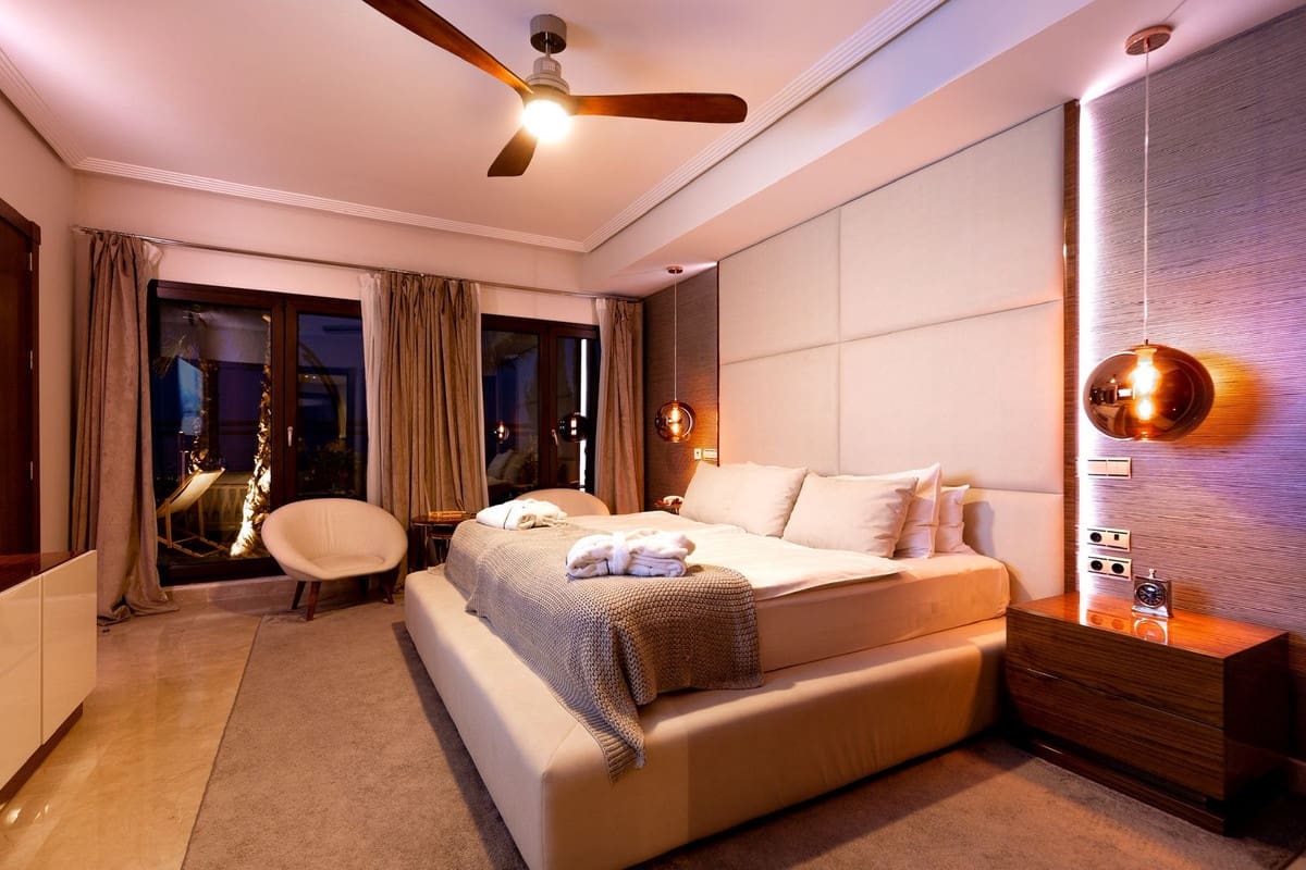 Chalet de 5 habitaciones en Benahavís en venta con piscina - 2.700.000 € (Ref: 9807161)