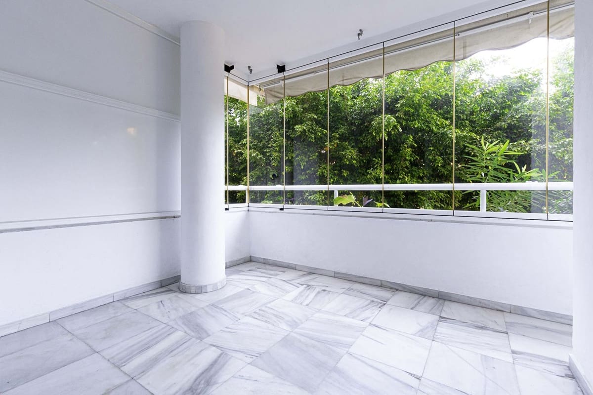 3 bedroom Apartment for sale in Marbella - € 679,900 (Ref: 9812582)