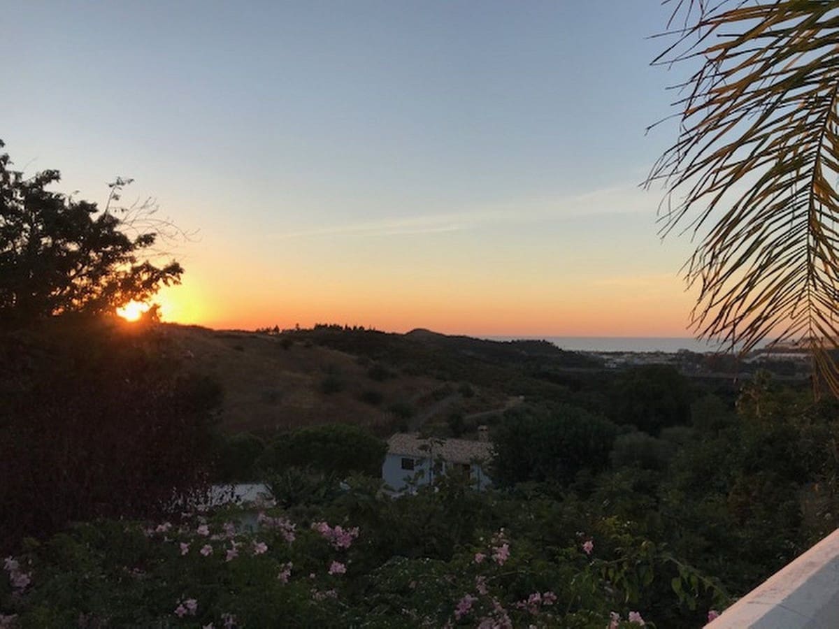 4 soveværelse Villa til salg i La Cala de Mijas med swimmingpool - € 960.000 (Ref: 9816405)