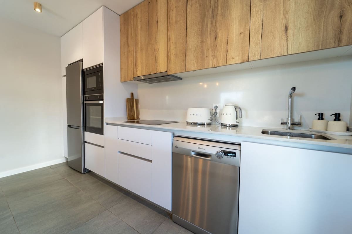 3 makuuhuone Huvila myytävänä paikassa Riviera del Sol mukana uima-altaan - 589 000 € (Ref: 9816406)