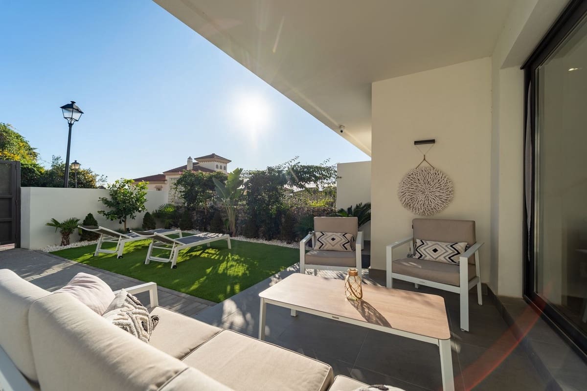 3 makuuhuone Huvila myytävänä paikassa Riviera del Sol mukana uima-altaan - 589 000 € (Ref: 9816406)