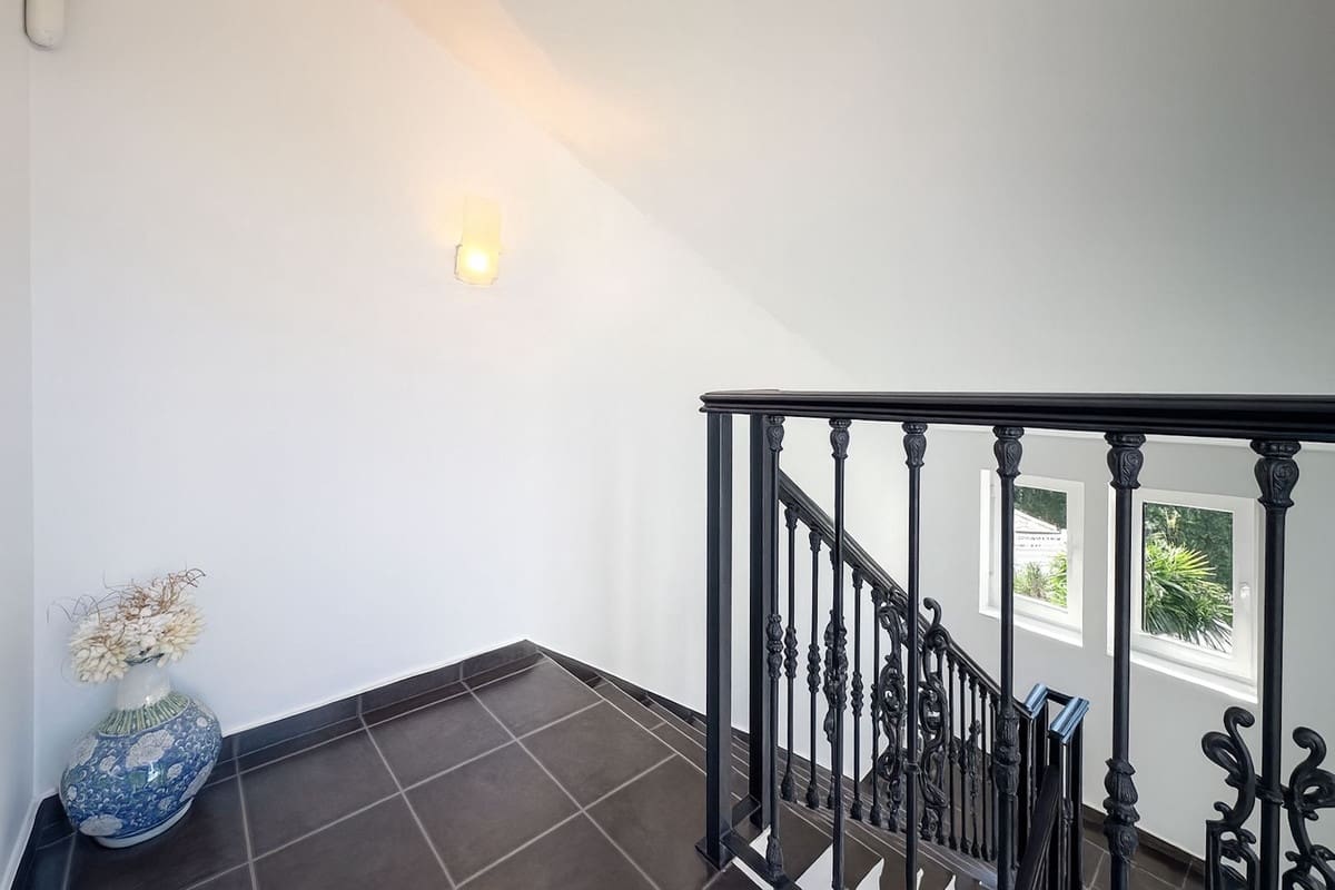 4 soveværelse Villa til salg i Mijas med swimmingpool - € 895.000 (Ref: 9821503)