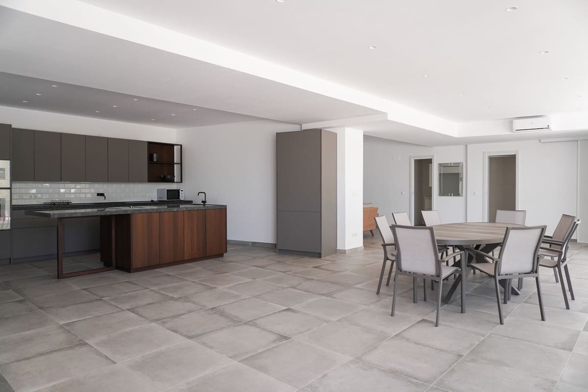 4 soveværelse Villa til salg i Mijas med swimmingpool - € 895.000 (Ref: 9821503)