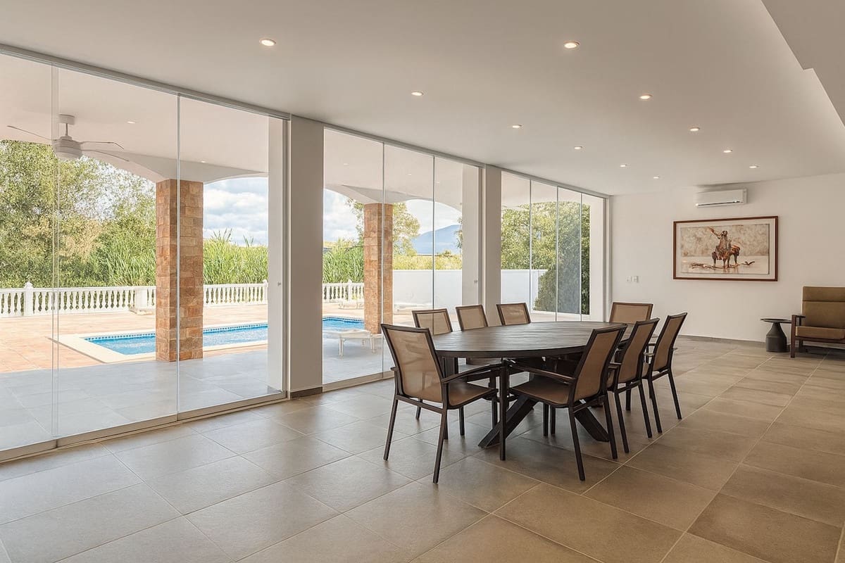 4 soveværelse Villa til salg i Mijas med swimmingpool - € 895.000 (Ref: 9821503)