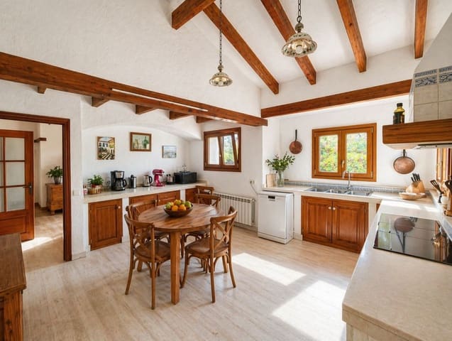 5 soveværelse Finca/Landehus til salg i Casares med swimmingpool - € 1.400.000 (Ref: 9821507)