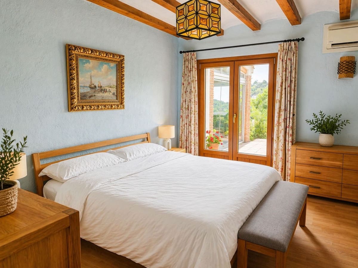 5 bedroom Finca/Country House for sale in Casares with pool - € 1,400,000 (Ref: 9821507)