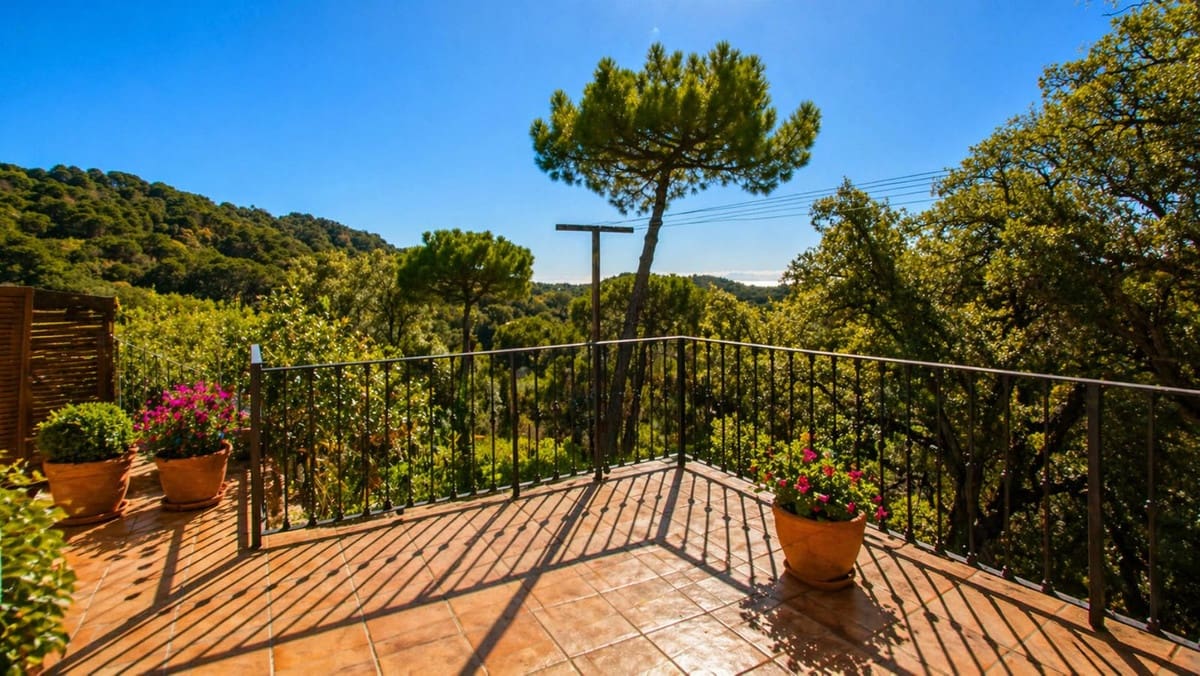 5 bedroom Finca/Country House for sale in Casares with pool - € 1,400,000 (Ref: 9821507)