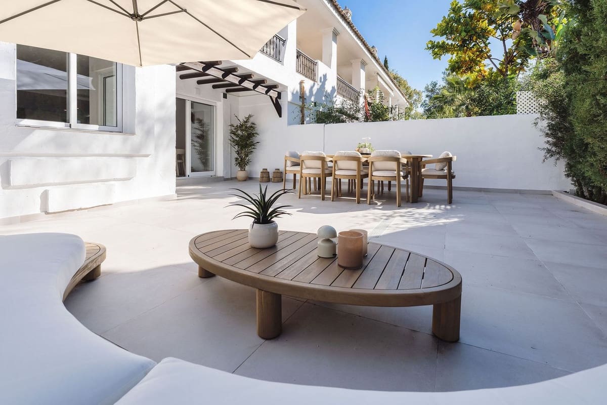 3 slaapkamer Huis te koop in Nueva Andalucia - € 899.000 (Ref: 9821510)