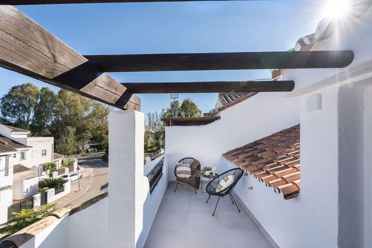 3 slaapkamer Huis te koop in Nueva Andalucia - € 899.000 (Ref: 9821510)