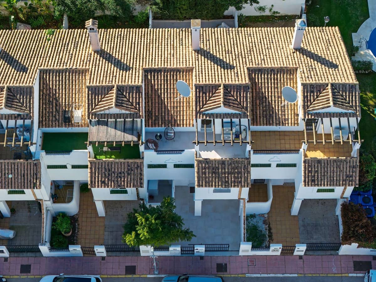 3 slaapkamer Huis te koop in Nueva Andalucia - € 899.000 (Ref: 9821510)