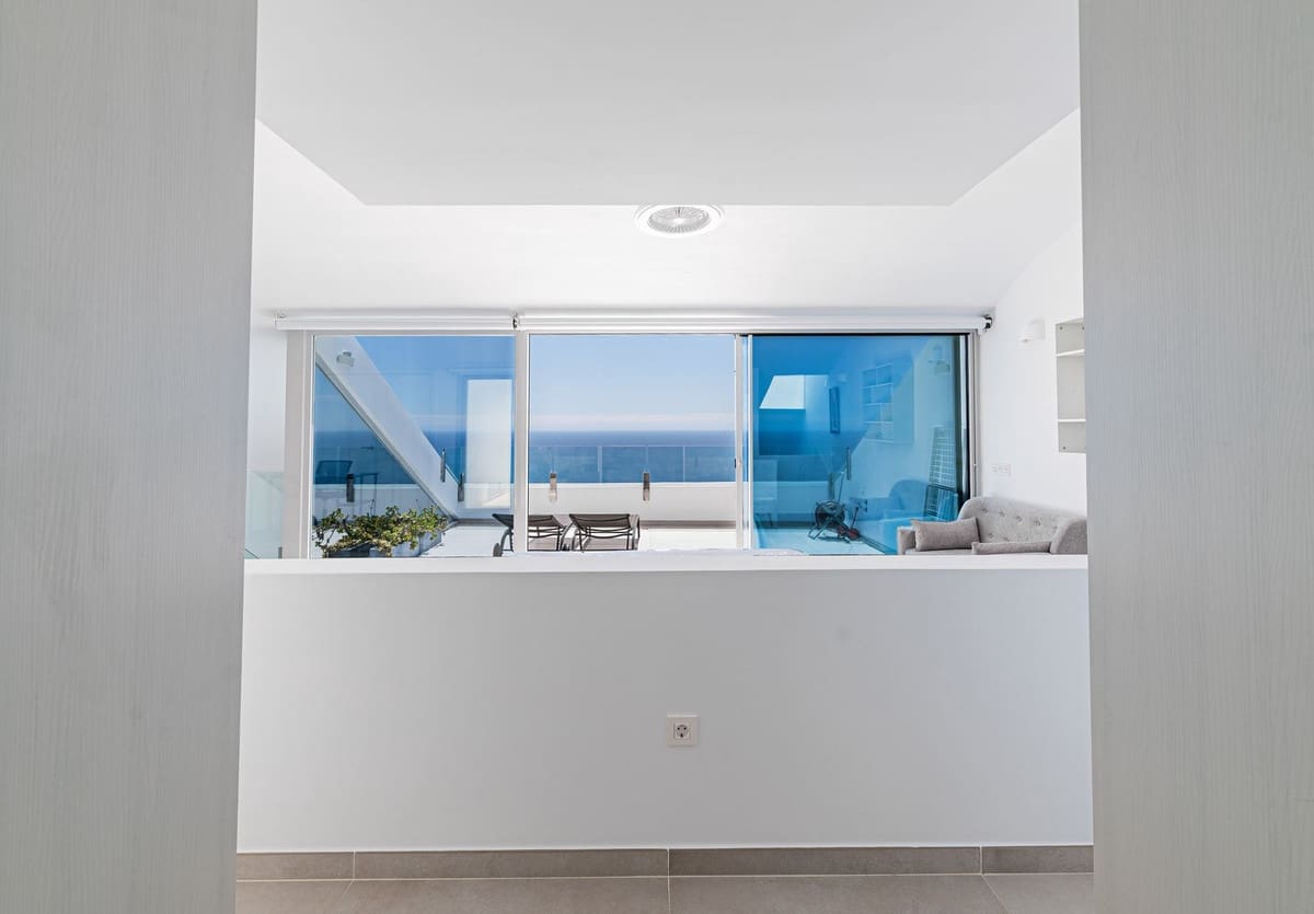 3 makuuhuone Kattohuoneisto myytävänä paikassa Benalmadena - 1 135 000 € (Ref: 9826041)