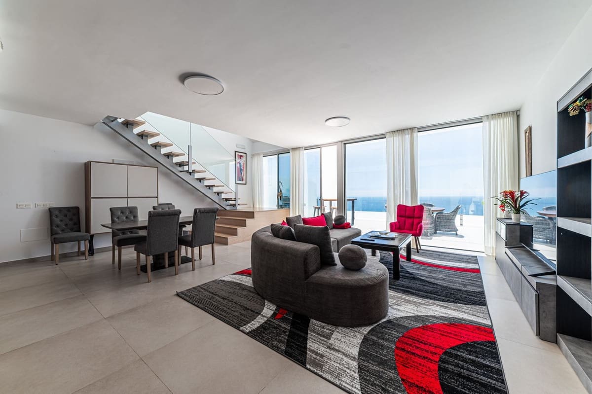 3 makuuhuone Kattohuoneisto myytävänä paikassa Benalmadena - 1 135 000 € (Ref: 9826041)