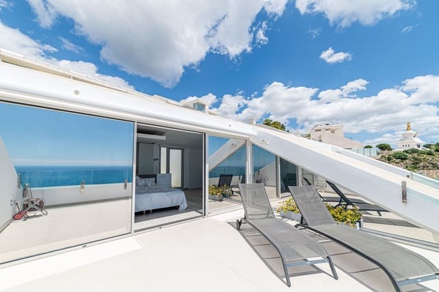 3 makuuhuone Kattohuoneisto myytävänä paikassa Benalmádena pueblo, Benalmádena - 1 135 000 € (Ref: 9826041)