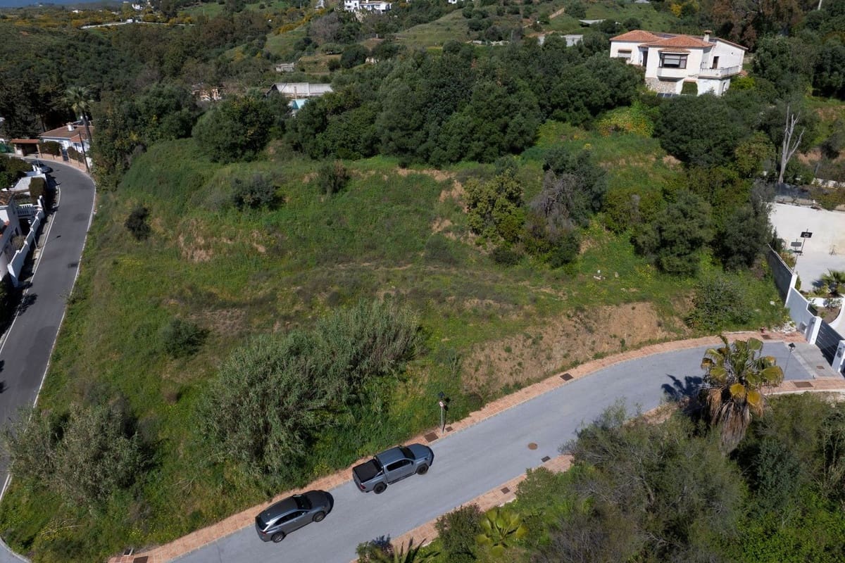 Ubebygd land til salgs i Mijas - € 450 000 (Ref: 9826042)