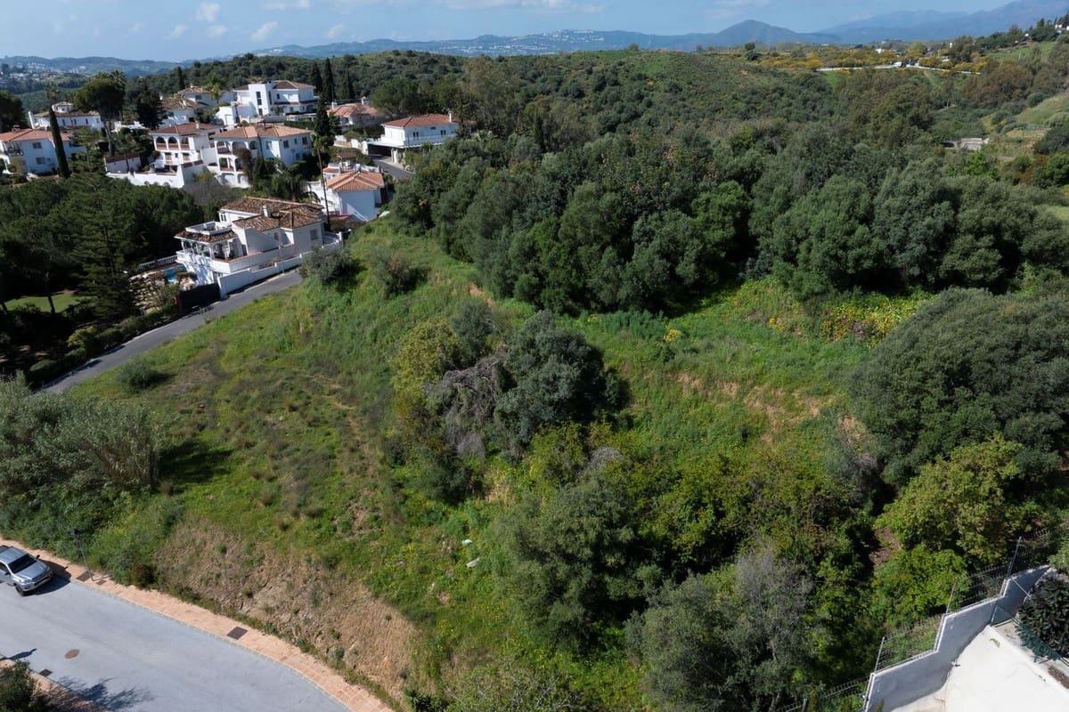 Ubebygd land til salgs i Mijas - € 450 000 (Ref: 9826042)