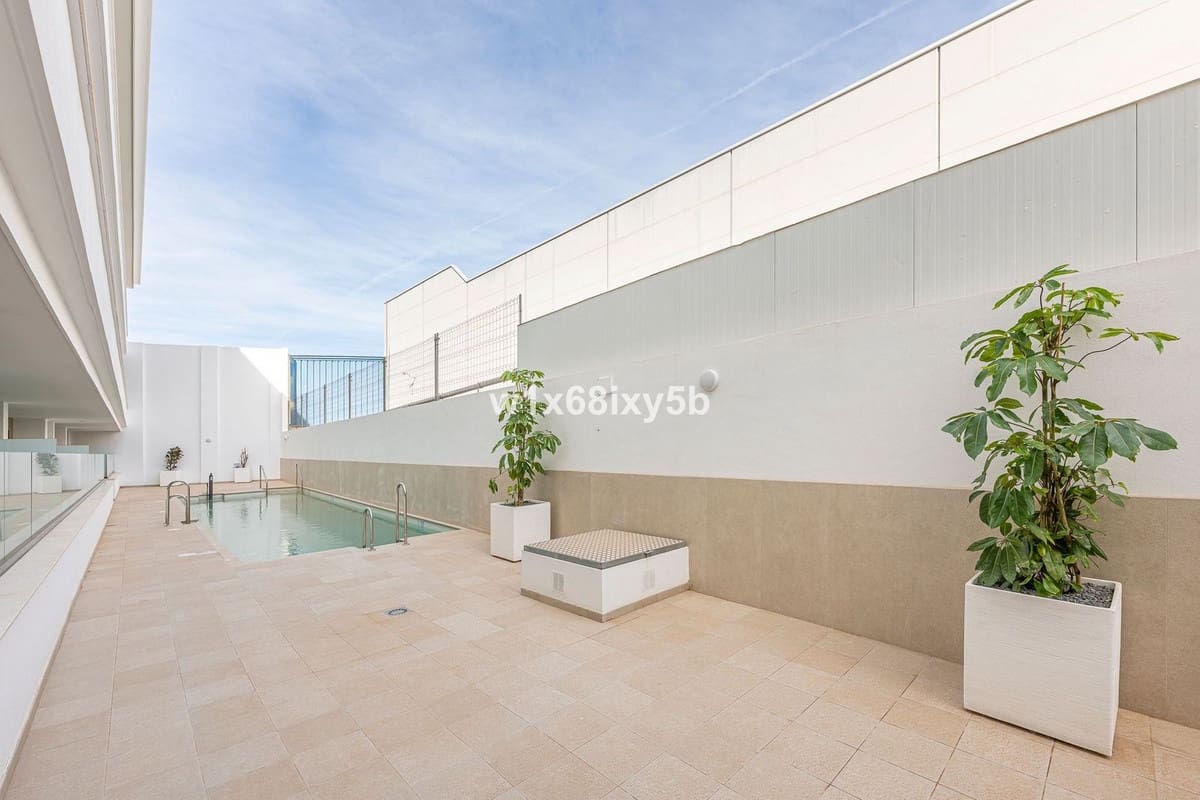 2 slaapkamer Appartement te koop in Mijas met zwembad - € 299.000 (Ref: 9830109)