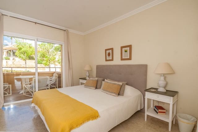 3 quarto Apartamento para venda em Elviria, Marbella com piscina - 695 000 € (Ref: 9834561)