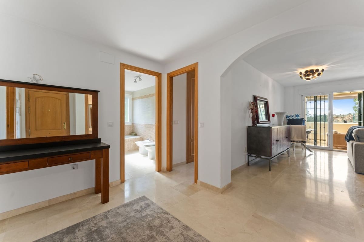 3 slaapkamer Appartement te koop in Mijas met zwembad - € 455.000 (Ref: 9866077)