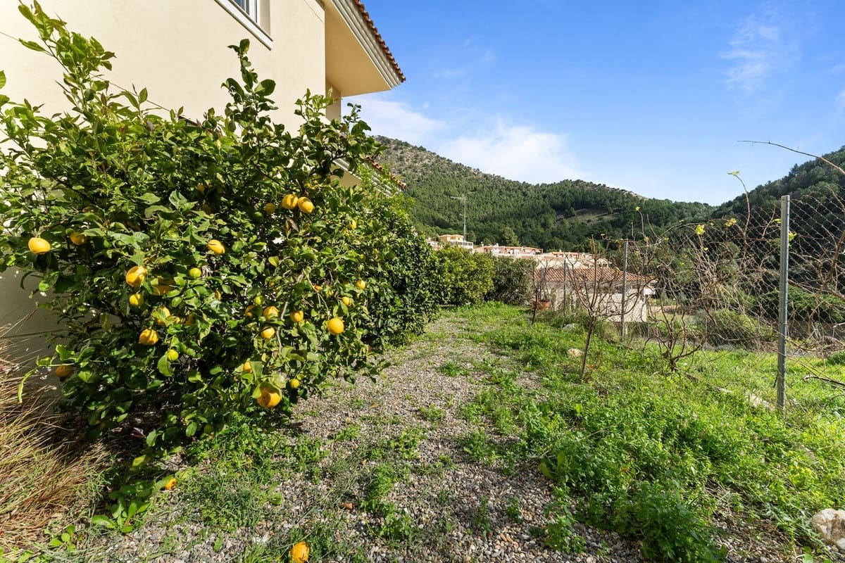 3 slaapkamer Appartement te koop in Mijas met zwembad - € 455.000 (Ref: 9866077)