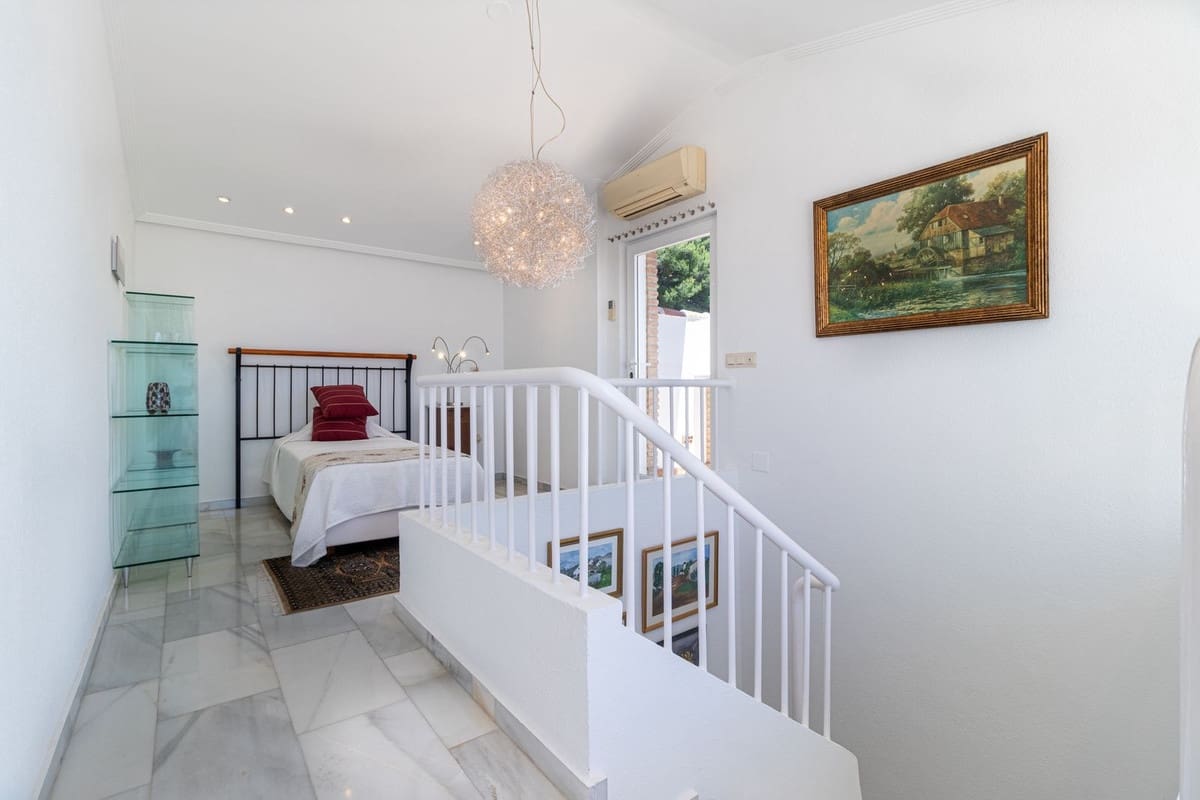 3 soverom Villa til salgs i Mijas - € 995 000 (Ref: 9866080)