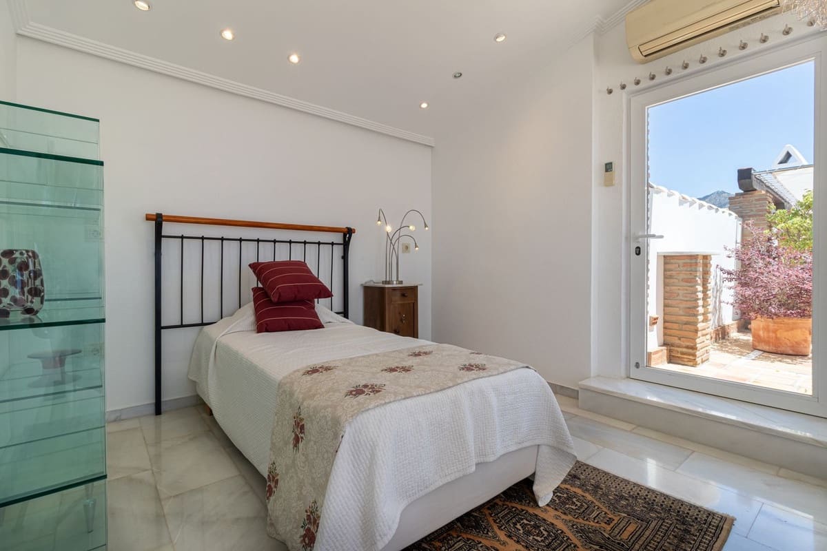 3 soverom Villa til salgs i Mijas - € 995 000 (Ref: 9866080)