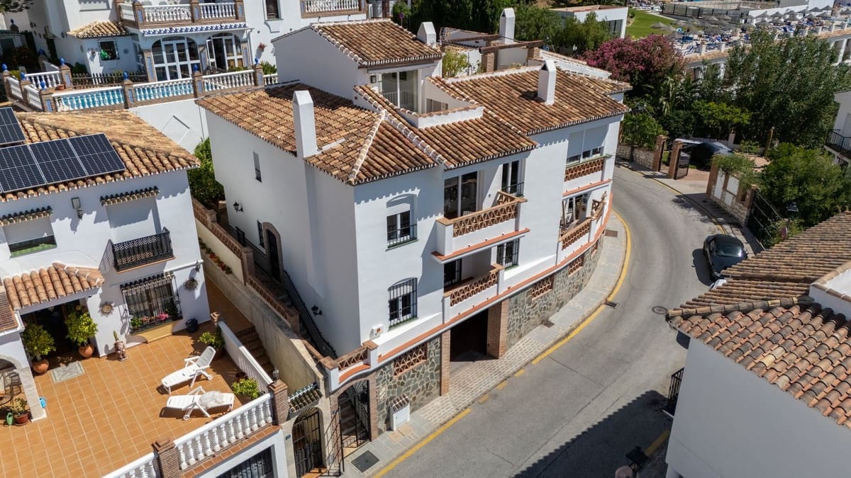 3 soverom Villa til salgs i Mijas - € 995 000 (Ref: 9866080)