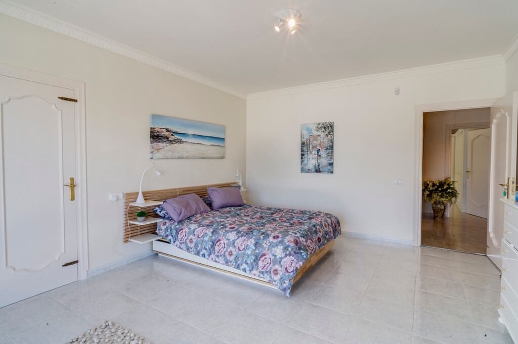 4 soverom Villa til salgs i Valtocado med svømmebasseng - € 1 650 000 (Ref: 9877245)