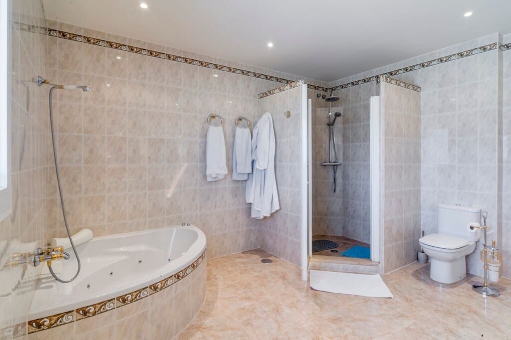 4 soverom Villa til salgs i Valtocado med svømmebasseng - € 1 650 000 (Ref: 9877245)