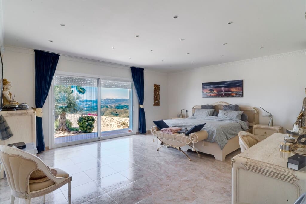 4 soverom Villa til salgs i Valtocado med svømmebasseng - € 1 650 000 (Ref: 9877245)