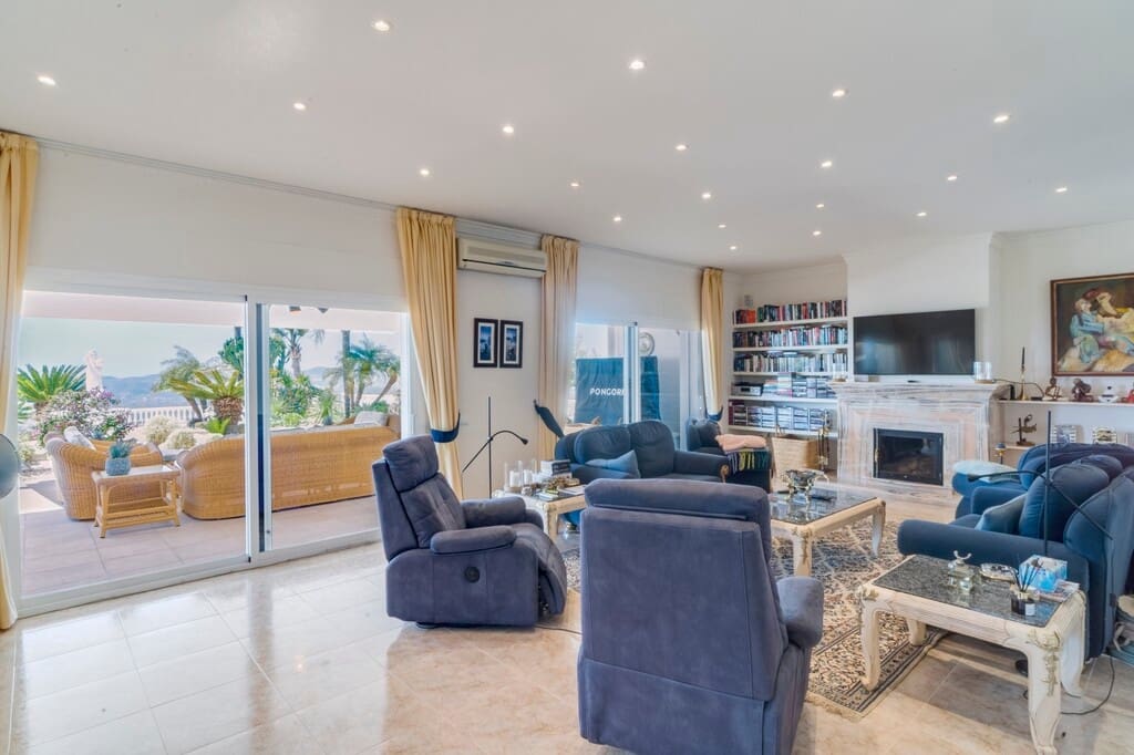 4 soverom Villa til salgs i Valtocado med svømmebasseng - € 1 650 000 (Ref: 9877245)