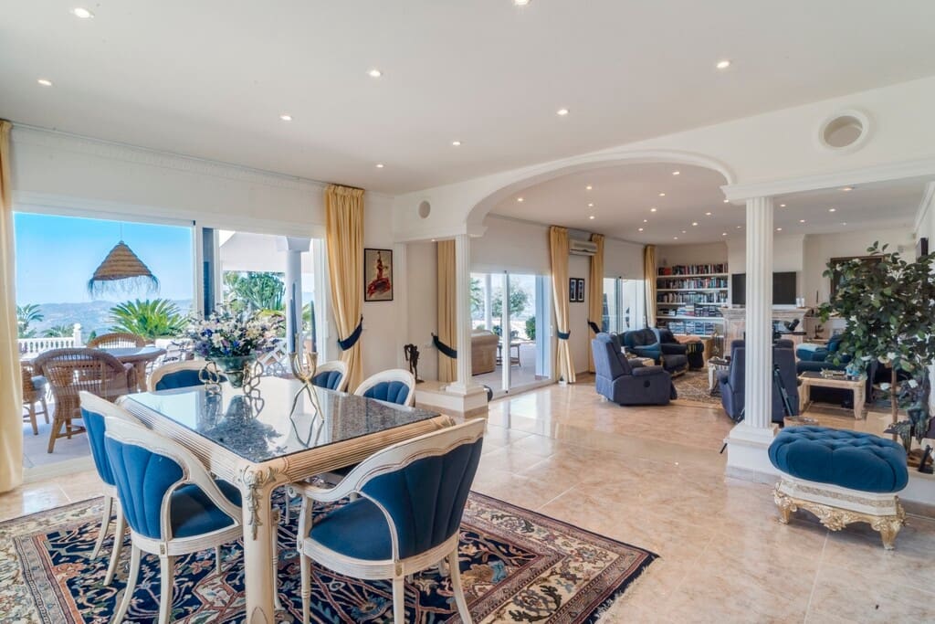 4 soverom Villa til salgs i Valtocado med svømmebasseng - € 1 650 000 (Ref: 9877245)