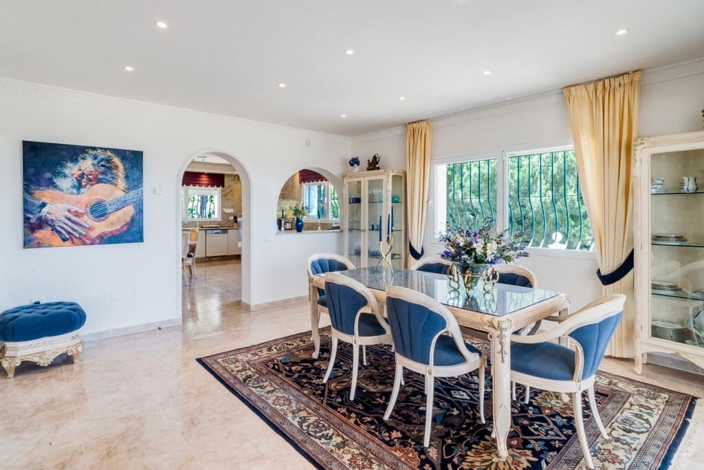 4 soverom Villa til salgs i Valtocado med svømmebasseng - € 1 650 000 (Ref: 9877245)